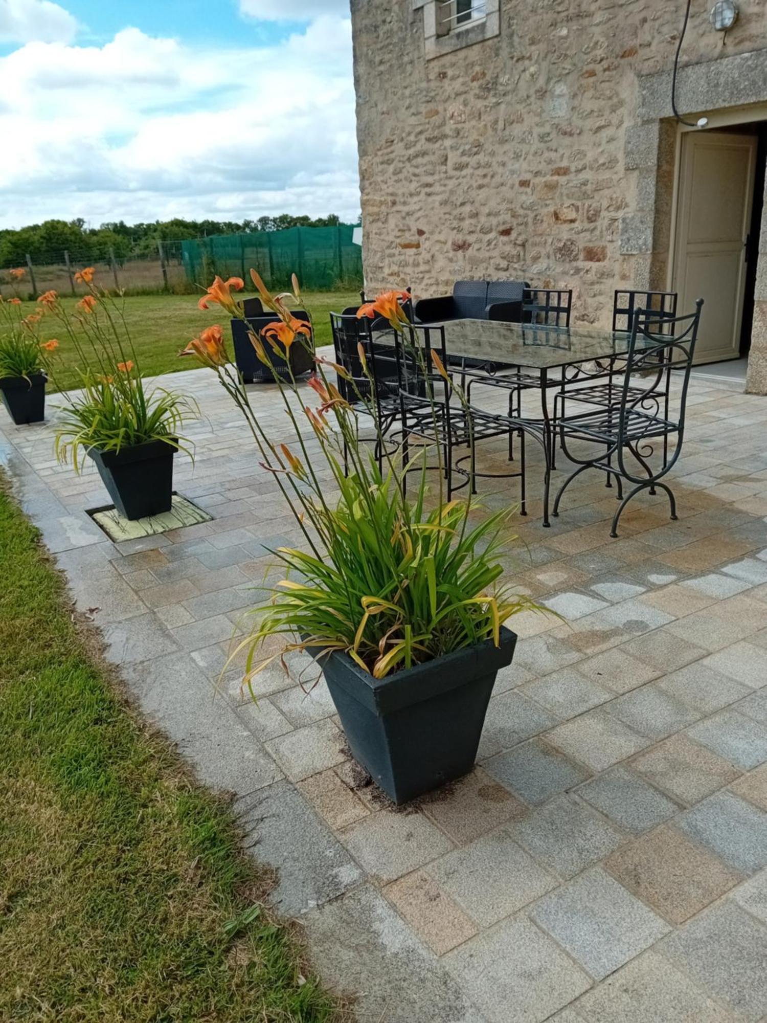 Domaine De Kerbillec Acomodação com café da manhã Theix Exterior foto